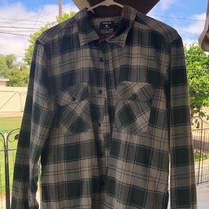 Hurley Men’s medium Flannel.